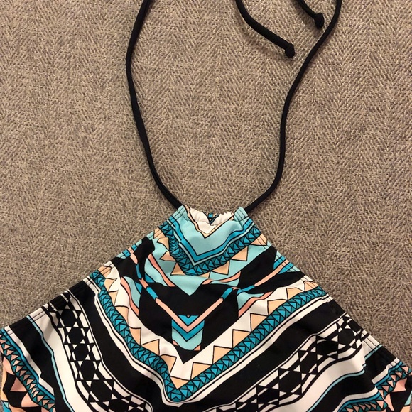 Tribal swim top - Picture 1 of 3
